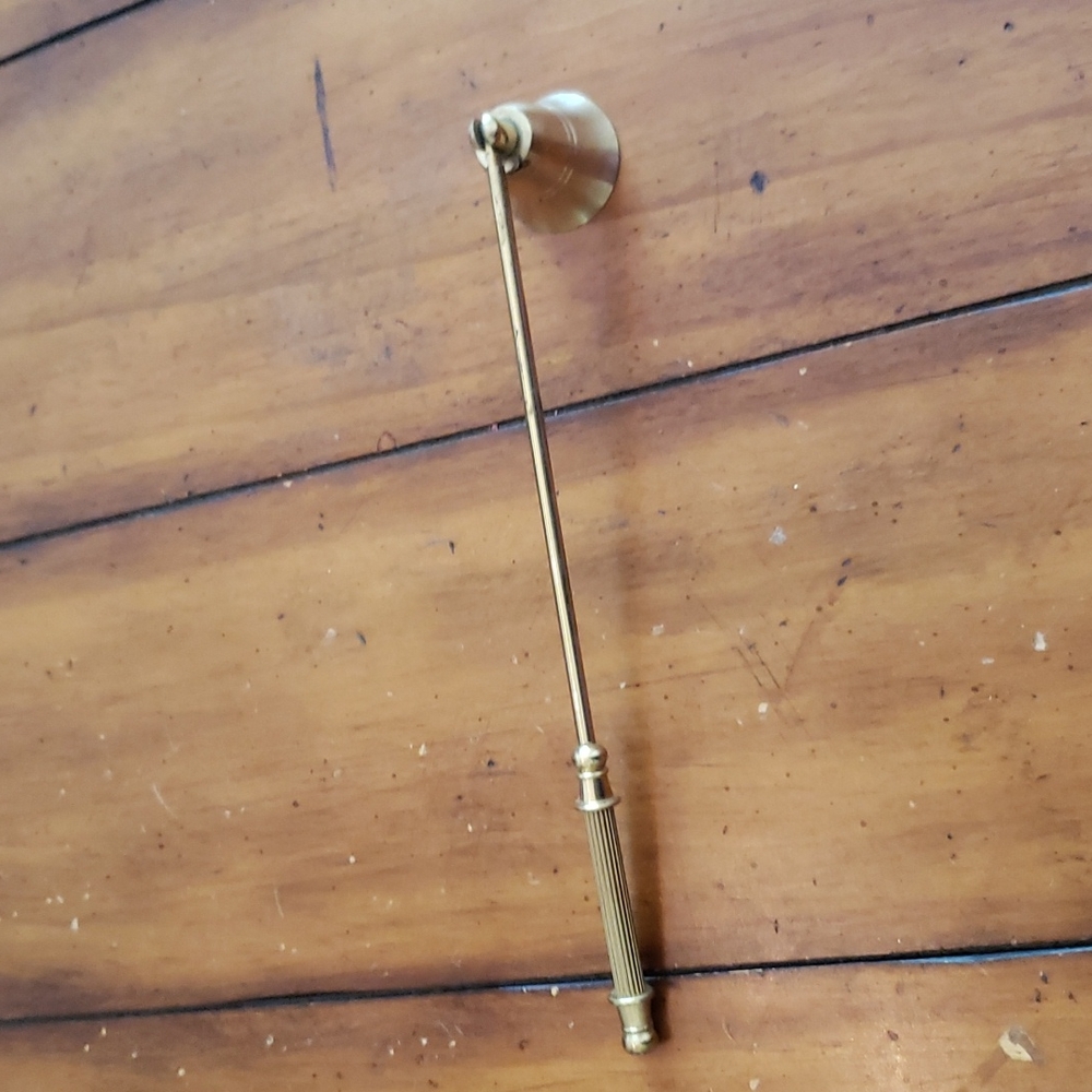 VINTAGE HOME INTERIORS GOLD CANDLE SNUFFER